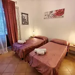 Giada Nocleg ze śniadaniem